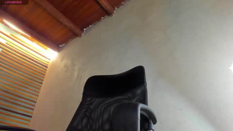 Snapshot of jharol_cardona chatting on 12.24.24 Jharol online show from 12.24.24