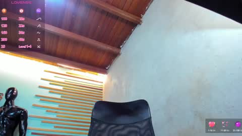 Snapshot of jharol_cardona chatting on 01.08.25 Jharol online show from 01.08.25