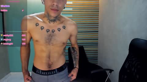Snapshot of jharol_cardona chatting on 01.12.25 Jharol online show from 01.12.25