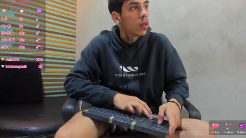 Snapshot of jharol_cardona chatting on 01.26.25 Jharol online show from 01.26.25