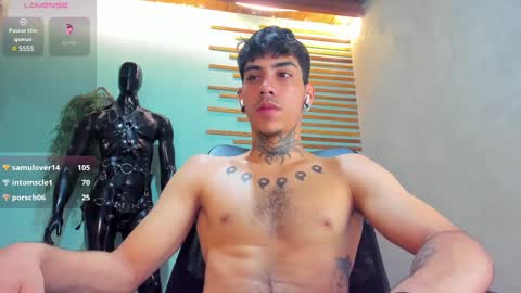 Snapshot of jharol_cardona chatting on 03.01.25 Jharol online show from 03.01.25