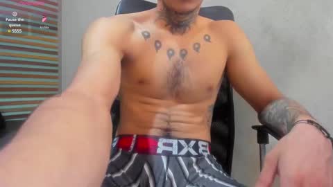 Snapshot of jharol_cardona chatting on 03.04.25 Jharol online show from 03.04.25