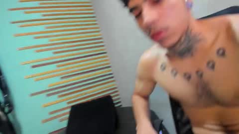 Snapshot of jharol_cardona chatting on 03.04.25 Jharol online show from 03.04.25