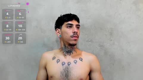 Snapshot of jharol_cardona chatting on 09.11.25 Jharol online show from 09.11.25