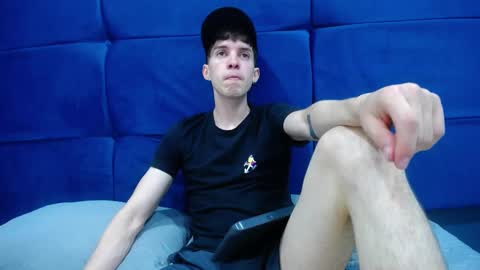 Snapshot of jheampiero chatting on 09.17.25 Jheampiero online show from 09.17.25