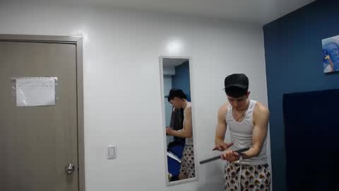 Snapshot of jheampiero chatting on 10.17.25 Jheampiero online show from 10.17.25