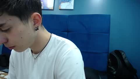 Snapshot of jheampiero chatting on 10.21.25 Jheampiero online show from 10.21.25