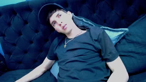 Snapshot of jheampiero chatting on 10.27.25 Jheampiero online show from 10.27.25