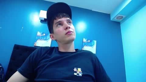 Snapshot of jheampiero chatting on 10.28.25 Jheampiero online show from 10.28.25