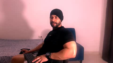 En moreno online show from 11.19.25