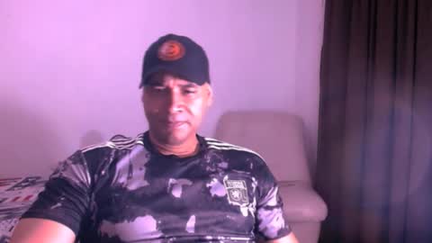 En moreno online show from 11.28.25