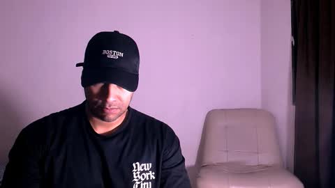 En moreno online show from 12.03.25