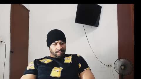 En moreno online show from 01.05.26