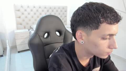 jhoanleandro online show from 10.16.25