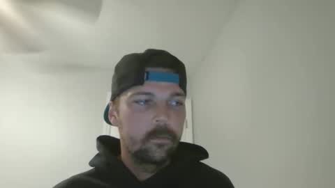 Snapshot of jholls chatting on 02.21.25 jholls online show from 02.21.25