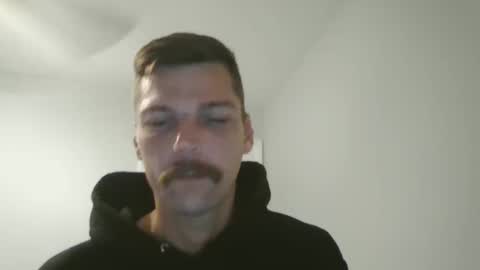 Snapshot of jholls chatting on 03.10.25 jholls online show from 03.10.25