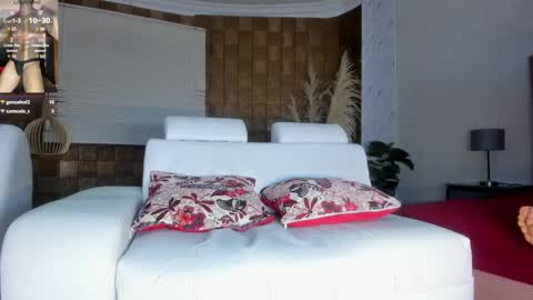 Snapshot of jhonaldsw chatting on 01.05.25 jhonaldsw online show from 01.05.25