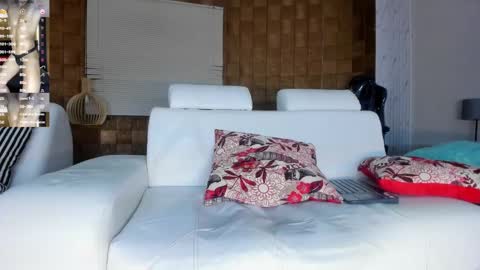 Snapshot of jhonaldsw chatting on 02.20.25 jhonaldsw online show from 02.20.25