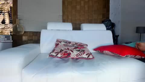 Snapshot of jhonaldsw chatting on 02.25.25 jhonaldsw online show from 02.25.25