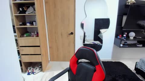 Snapshot of jhonaldsw chatting on 09.15.25 jhonaldsw online show from 09.15.25