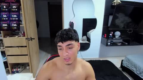 Snapshot of jhonaldsw chatting on 09.18.25 jhonaldsw online show from 09.18.25