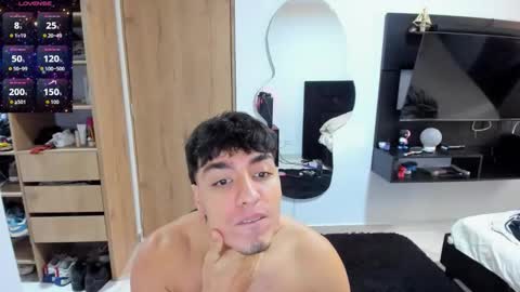 Snapshot of jhonaldsw chatting on 09.22.25 jhonaldsw online show from 09.22.25