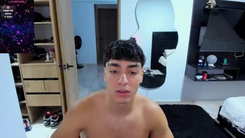 Snapshot of jhonaldsw chatting on 10.04.25 jhonaldsw online show from 10.04.25