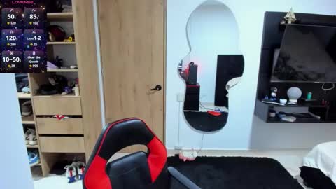 Snapshot of jhonaldsw chatting on 10.27.25 jhonaldsw online show from 10.27.25