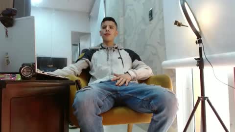 jhon online show from 10.04.25