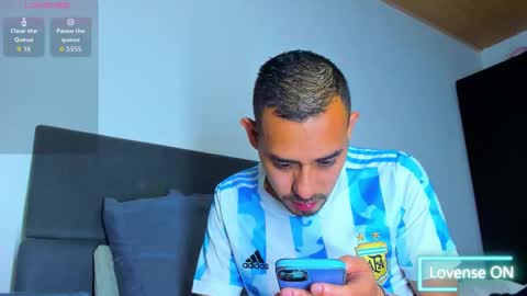 Jhony Alzate online show from 11.16.25