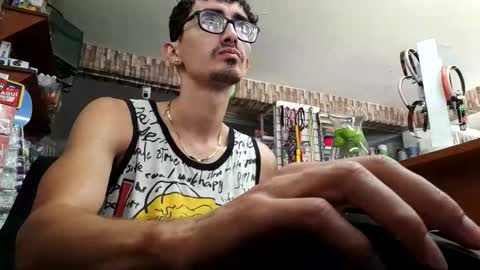 Jhosuamoore  online show from 04.04.26