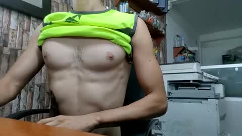 Snapshot of jhosuamoore2 chatting on 10.09.25 jhosuamoore2 online show from 10.09.25