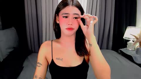 jhuliana_and_charles_room online show from 11.17.25