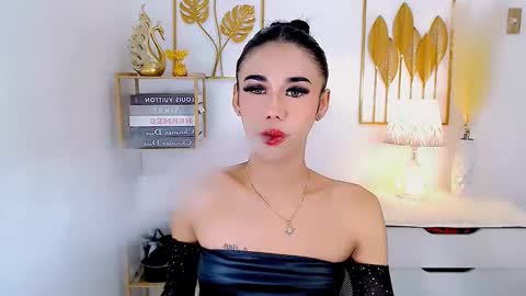 julie online show from 12.10.24