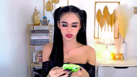 julie online show from 12.17.24