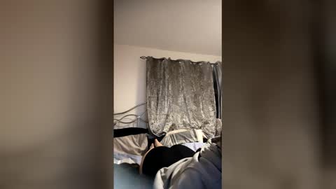 Snapshot of jiggly_jessie chatting on 02.02.26 Jiggly Jessie online show from 02.02.26