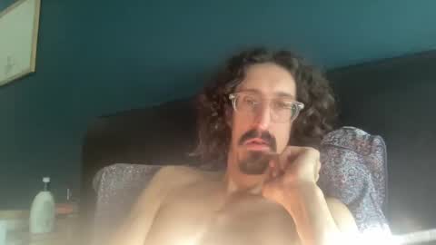 Snapshot of jiggz1986 chatting on 12.14.24 Jigz1986 online show from 12.14.24