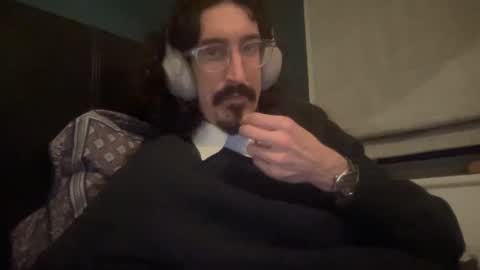 Snapshot of jiggz1986 chatting on 12.17.24 Jigz1986 online show from 12.17.24