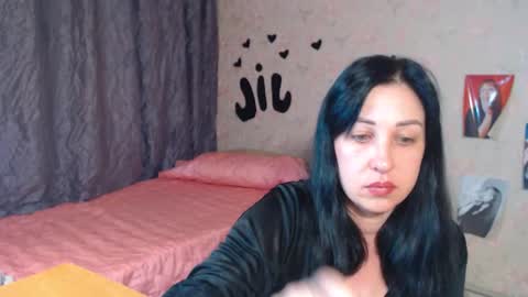 Snapshot of jill_stevens chatting on 10.05.25 Jill online show from 10.05.25