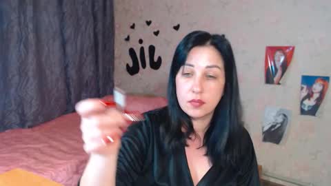 Snapshot of jill_stevens chatting on 10.06.25 Jill online show from 10.06.25