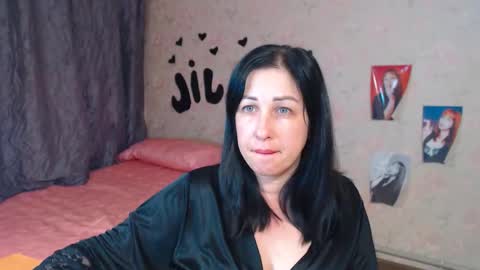 Snapshot of jill_stevens chatting on 10.19.25 Jill online show from 10.19.25