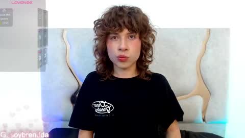 Snapshot of jim_tay chatting on 10.12.25 Hi Im Jim online show from 10.12.25