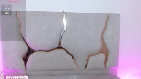 Snapshot of jim_tay chatting on 10.19.25 Hi Im Jim online show from 10.19.25