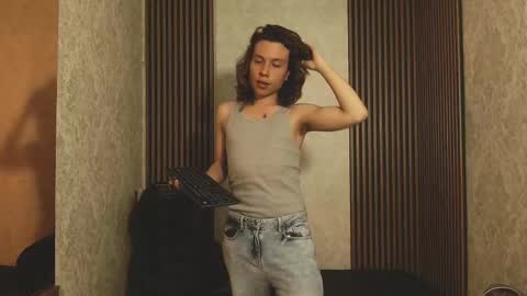 Snapshot of jim_tay chatting on 10.27.25 Hi Im Jim online show from 10.27.25