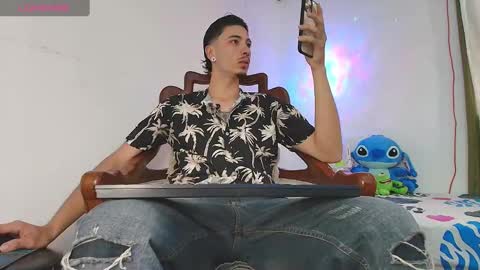 Jimm  Independent Model  online show from 09.10.25