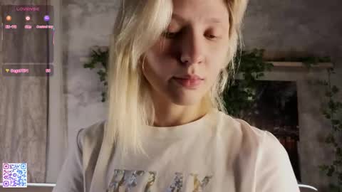 Lily online show from 09.13.25
