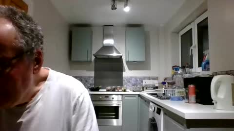 Snapshot of jimmybenido chatting on 01.15.25 Jim Redgewell online show from 01.15.25
