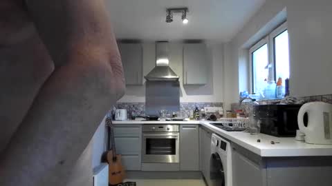 Snapshot of jimmybenido chatting on 09.19.25 Jim Redgewell online show from 09.19.25