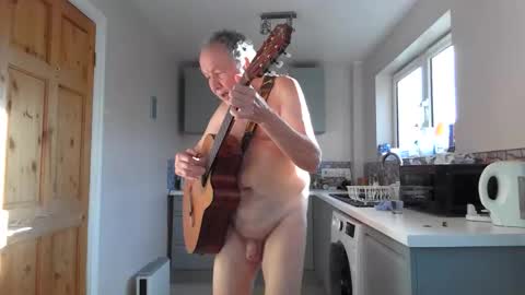 Snapshot of jimmybenido chatting on 09.22.25 Jim Redgewell online show from 09.22.25