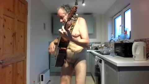 Snapshot of jimmybenido chatting on 10.17.25 Jim Redgewell online show from 10.17.25